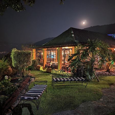 Hotel Toliman San Lucas Tolimán Buitenkant foto
