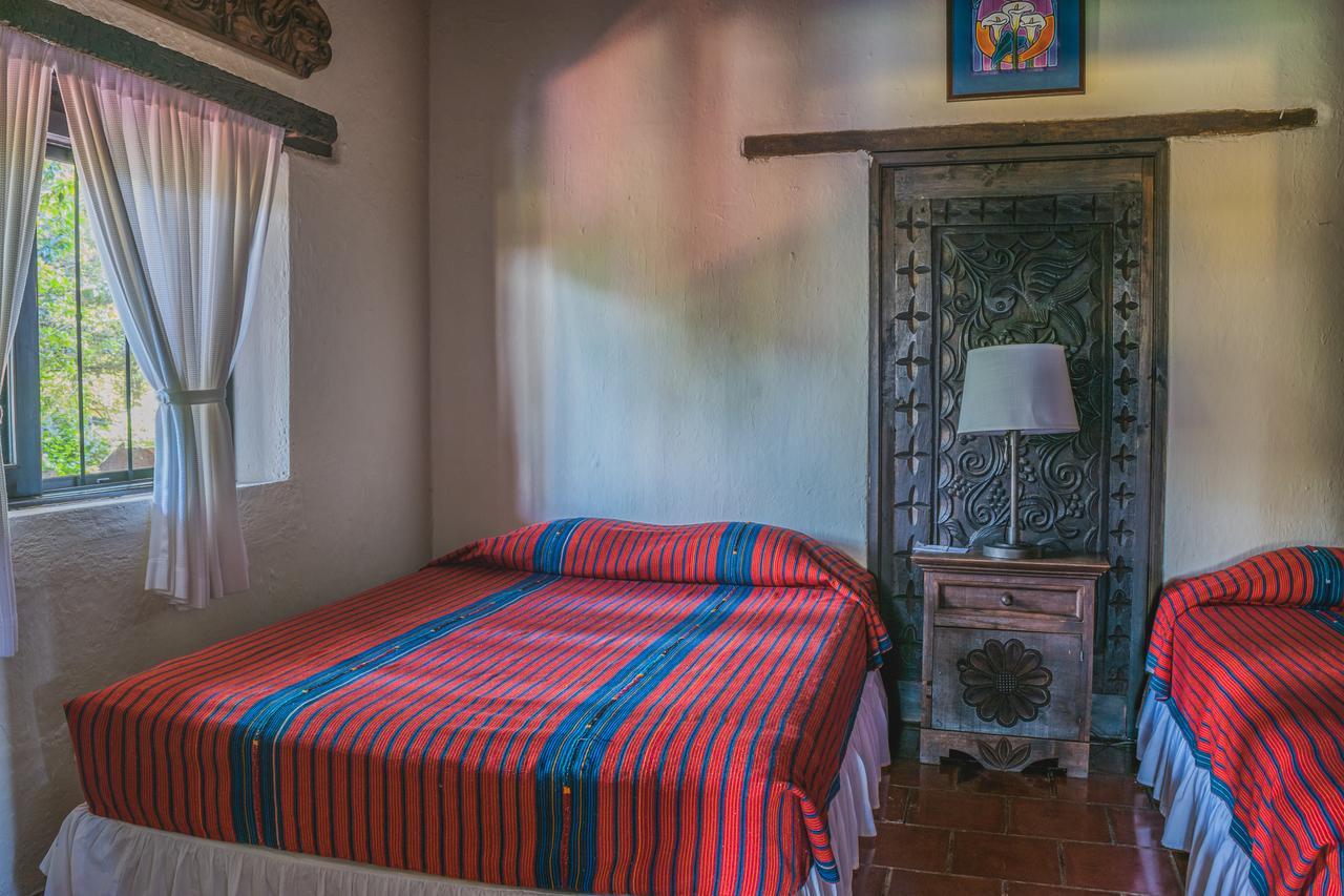 Hotel Toliman San Lucas Tolimán Buitenkant foto