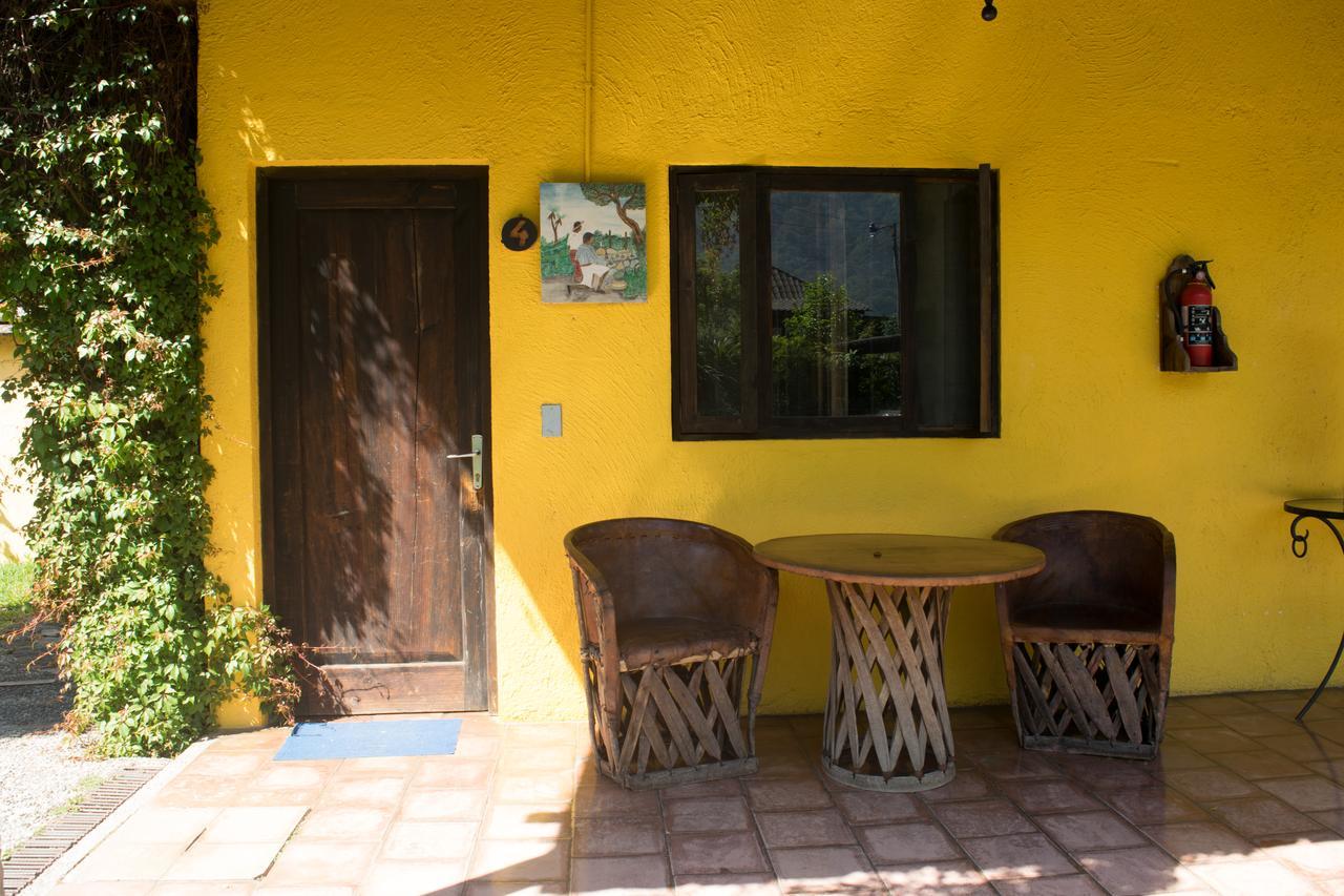 Hotel Toliman San Lucas Tolimán Buitenkant foto