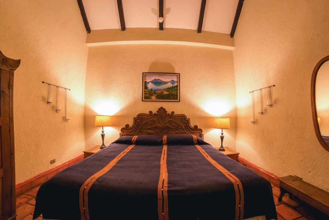 Hotel Toliman San Lucas Tolimán Buitenkant foto