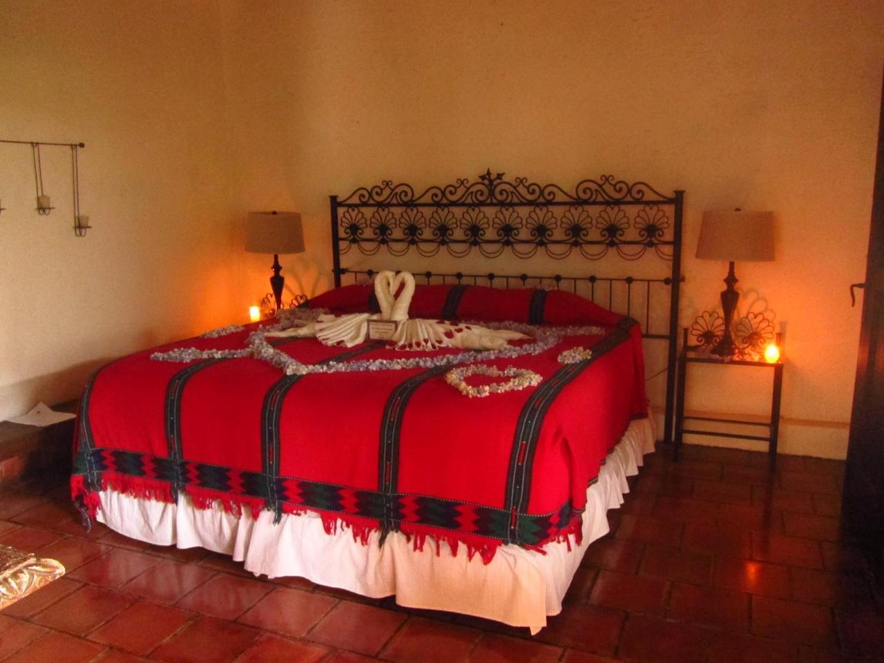 Hotel Toliman San Lucas Tolimán Buitenkant foto